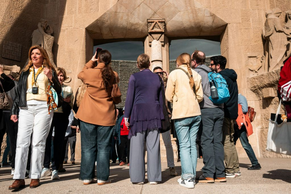 Sagrada Familia: Entrada sin colas + Visita guiada en grupo reducido + Acceso a la Torre de la Pasión