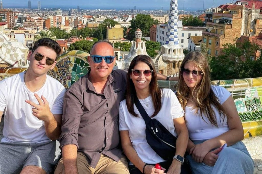 Barcelona: Visita guiada + Entrada sin colas para la Sagrada Familia y el Parque Güell