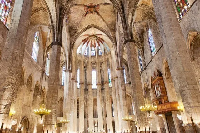 Basílica de Santa María del Mar: Entrada + Acceso a las azoteas