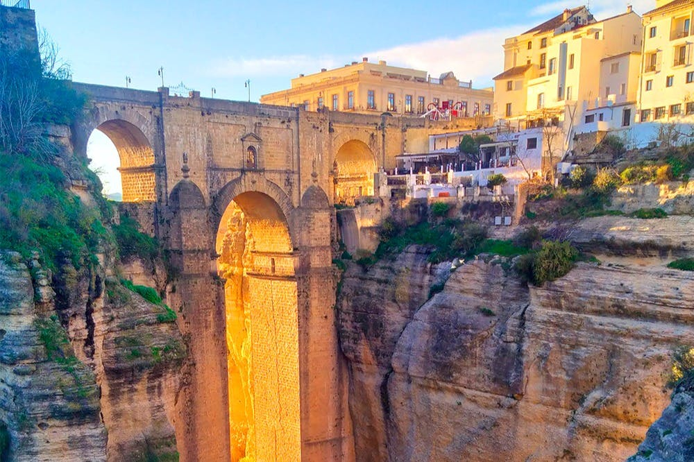 Ronda y Setenil de las Bodegas: excursión de un día desde Málaga + visita guiada opcional