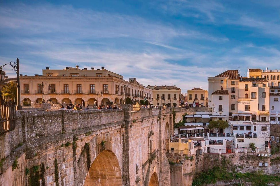 Ronda y Setenil de las Bodegas: excursión de un día desde Málaga + visita guiada opcional