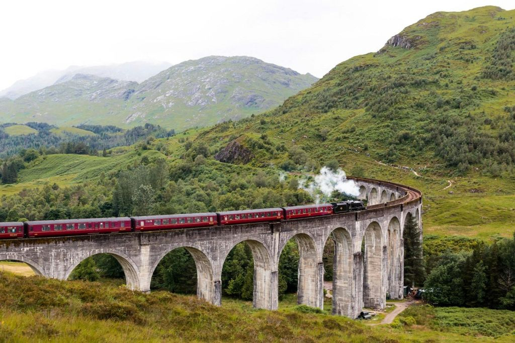 Scottish Highlands: Guided Tour from Inverness + Jacobite Steam Train Ticket