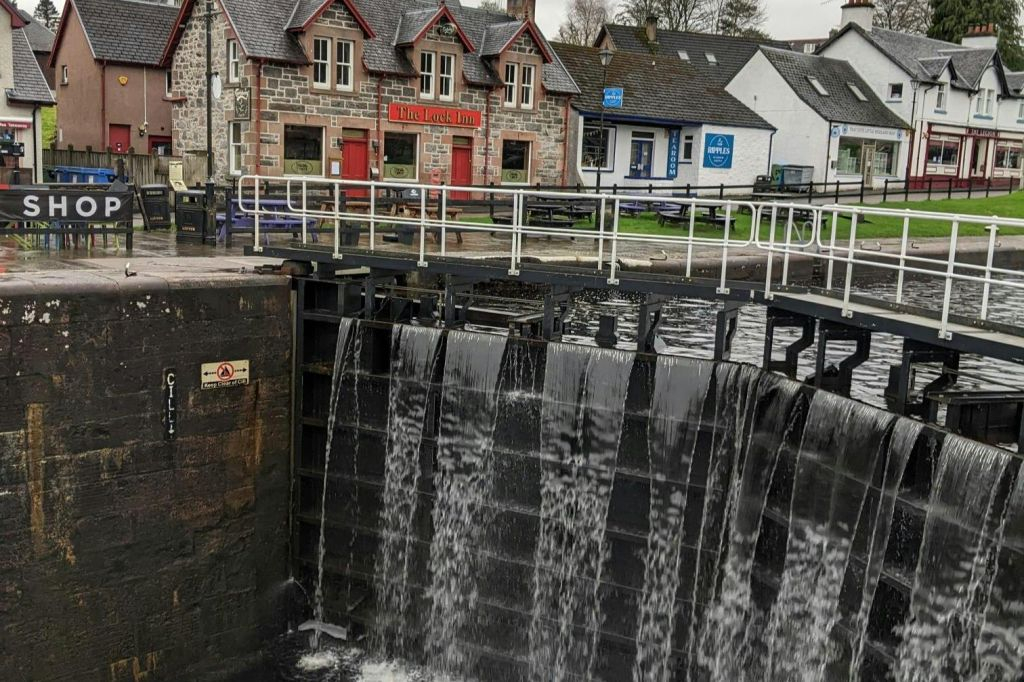 Scottish Highlands: Guided Tour from Inverness + Jacobite Steam Train Ticket