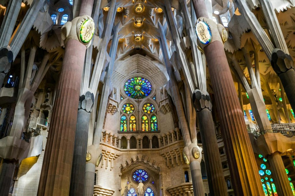 Sagrada Familia: Entrada sin colas + Tour guiado + Acceso a la Torre de la Pasión