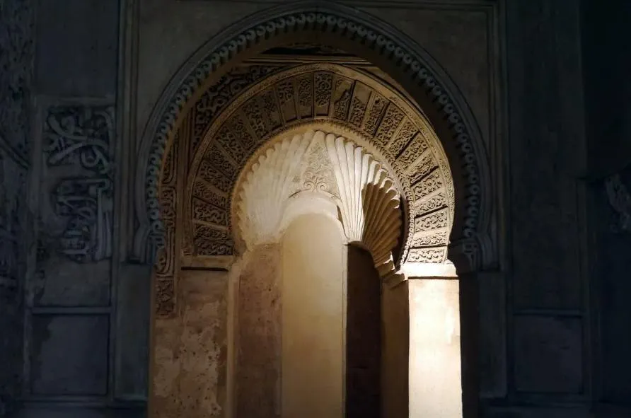 Alhambra, Palacios Nasríes, Albaicín y Sacromonte: visita guiada en grupo reducido