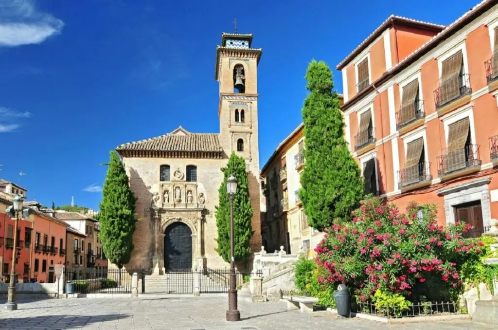 Alhambra, Palacios Nasríes, Albaicín y Sacromonte: visita guiada en grupo reducido