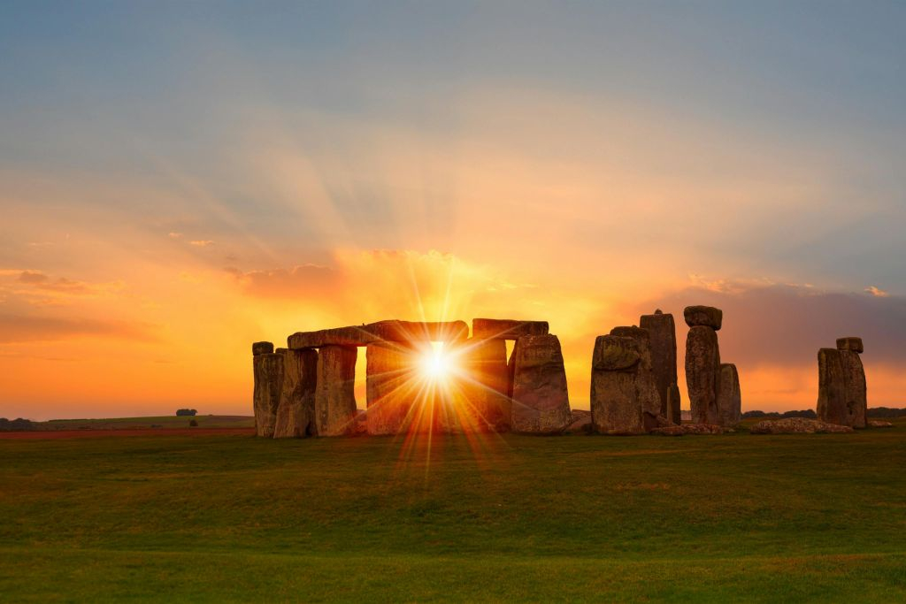 Stonehenge: Entry Ticket + Transport from London