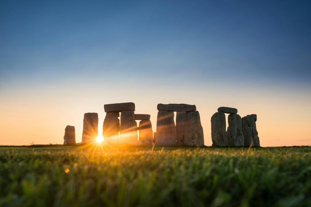 Stonehenge: Entry Ticket + Transport from London