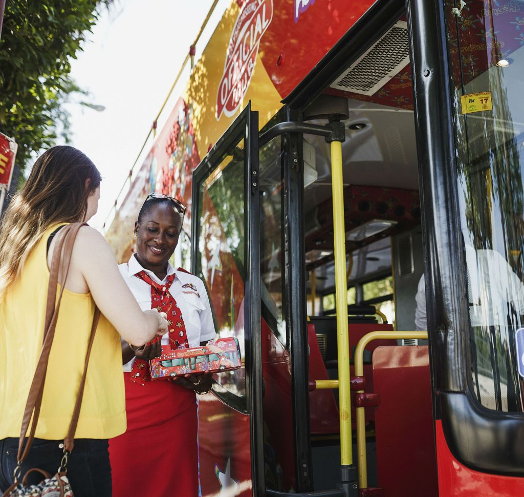 Santander: Hop-on Hop-off Bus + Tour en Tren
