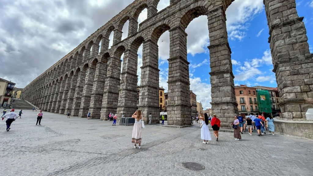 Toledo e Segóvia: Viagem de um dia saindo de Madri com entrada para o Alcázar de Segóvia