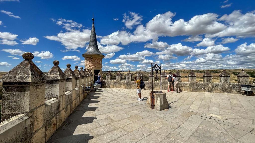 Toledo e Segóvia: Viagem de um dia saindo de Madri com entrada para o Alcázar de Segóvia