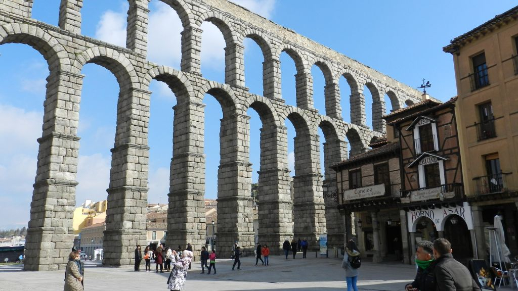 Toledo e Segóvia: Viagem de um dia saindo de Madri com entrada para o Alcázar de Segóvia