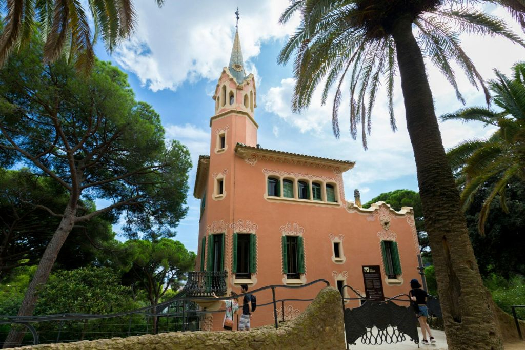 Sagrada Família y Parque Güell: Entrada reservada + visita guiada