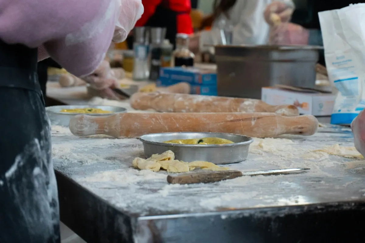 Atenas: Aula de culinária + jantar de 3 pratos