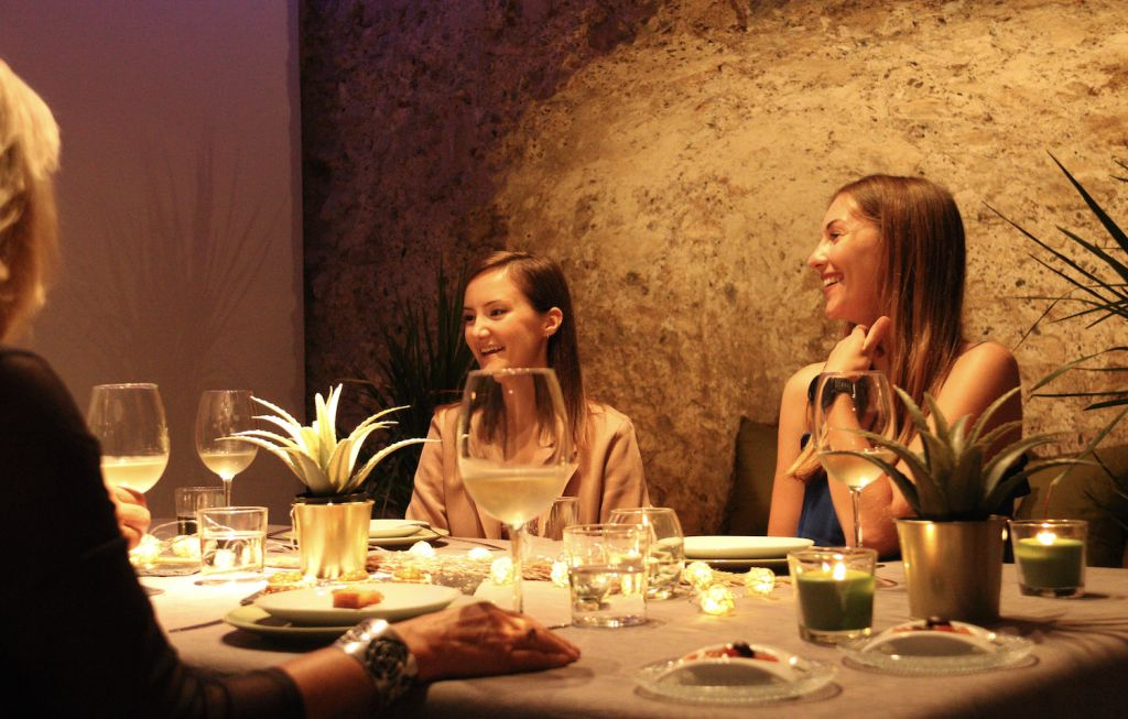 Valencia Old Town Tour with Wine & Tapas in an 11th-Century Historic Monument