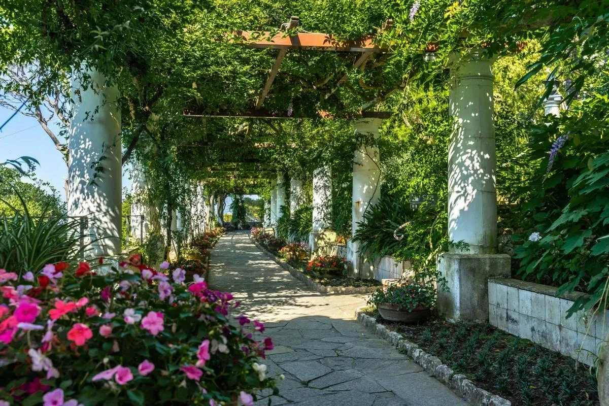 Anacapri e Capri: tour guidato + trasporto andata e ritorno da Napoli