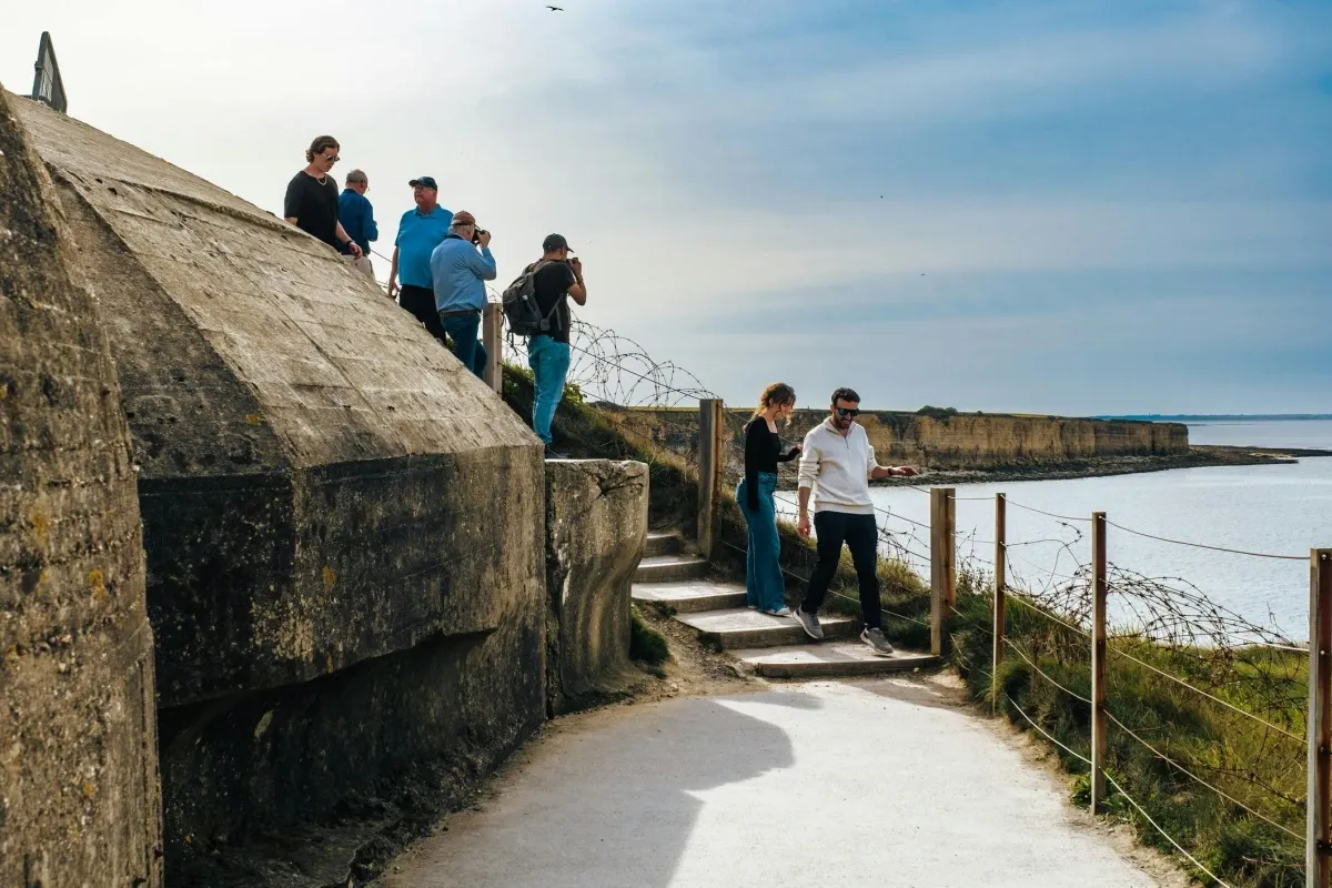 Le Mont-Saint-Michel et Omaha Beach : excursion d'une journée au départ de Paris