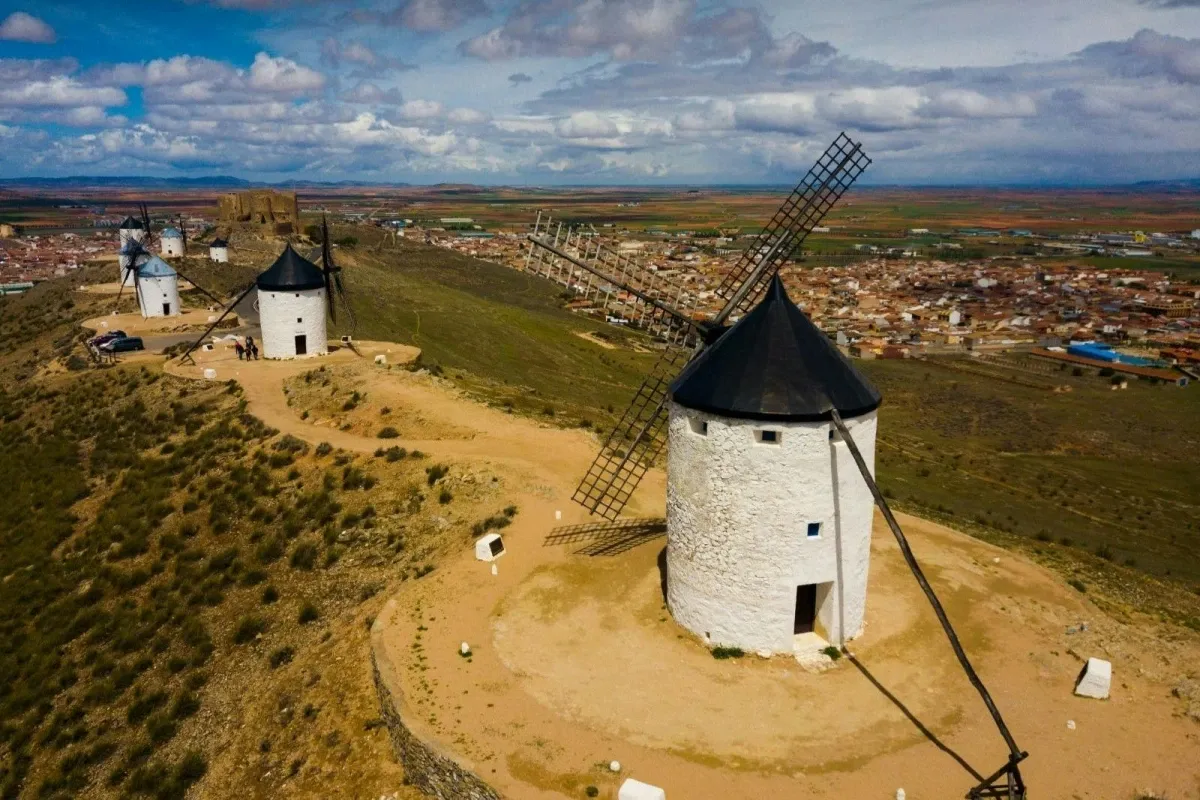 Toledo y los molinos de Don Quijote: excursión de un día desde Madrid