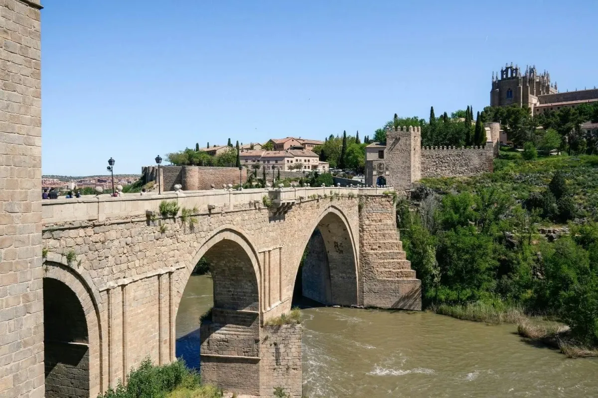 Toledo y los molinos de Don Quijote: excursión de un día desde Madrid
