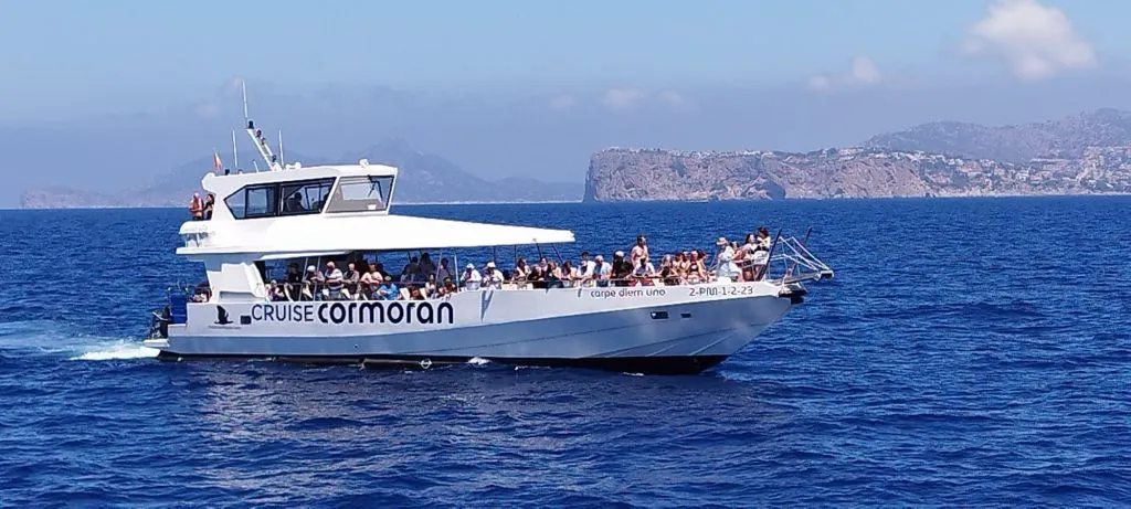 Santa Ponsa: Crucero y barco con fondo de cristal al Puerto de Andratx