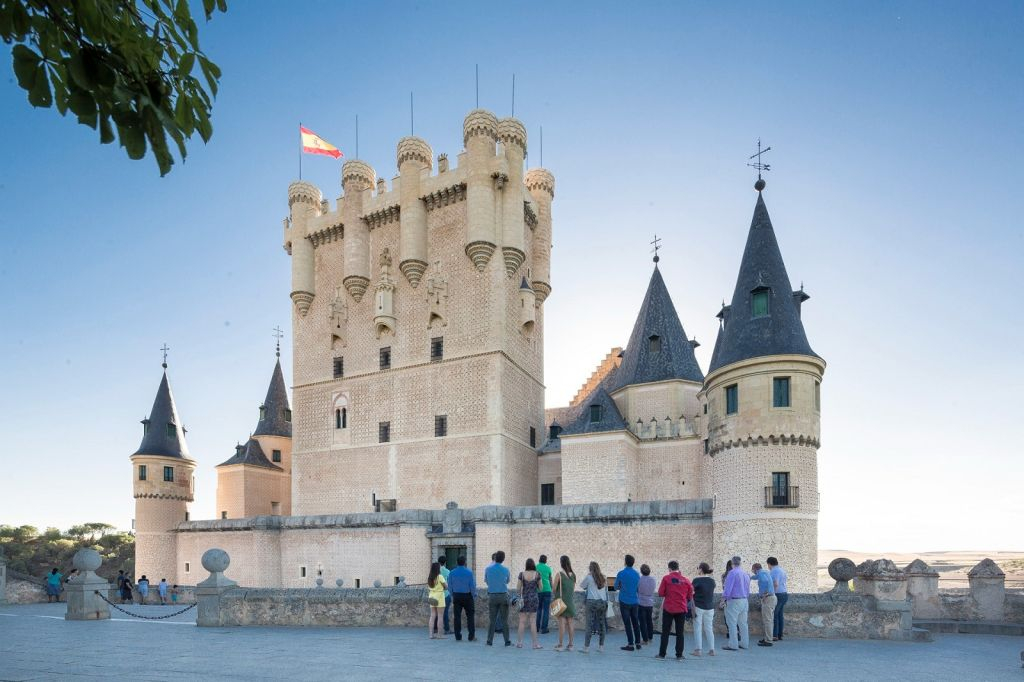 Segovia: Tour from Madrid + Optional Cathedral & Alcázar Entry