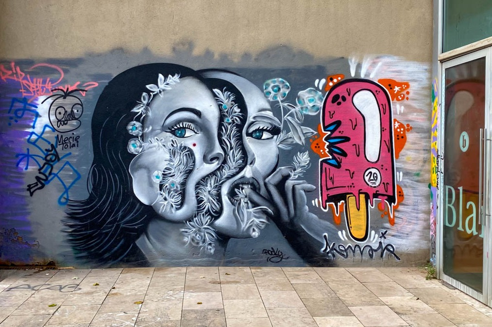 Barcelona: Street Art Private Guided Tour