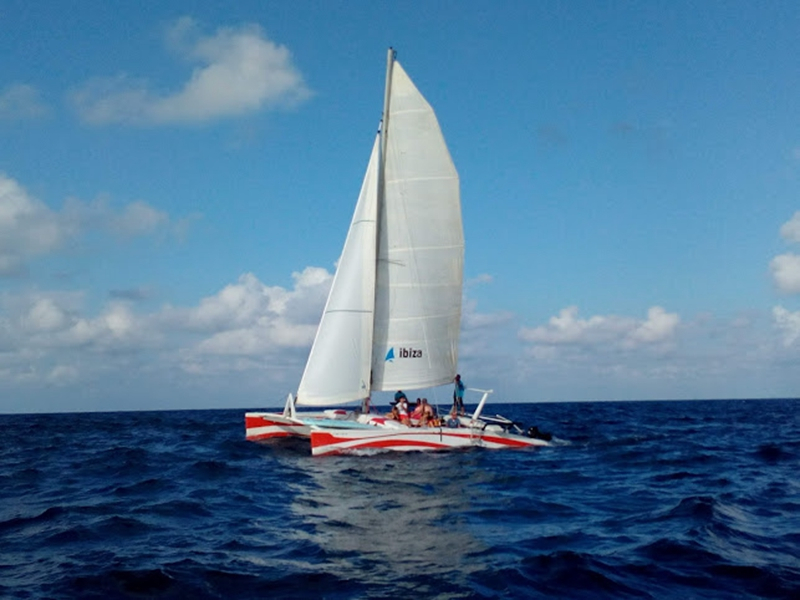Baie de Fornells : excursion en catamaran au coucher du soleil