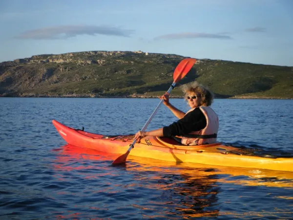 Alquiler de kayak en la bahía de Fornells