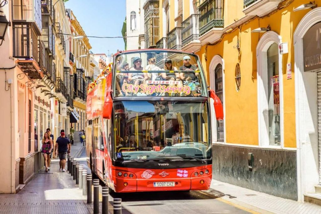 CitySightseeing Sevilla: Bus turístico Hop-on Hop-off de 48 horas + Alquiler de bicicletas