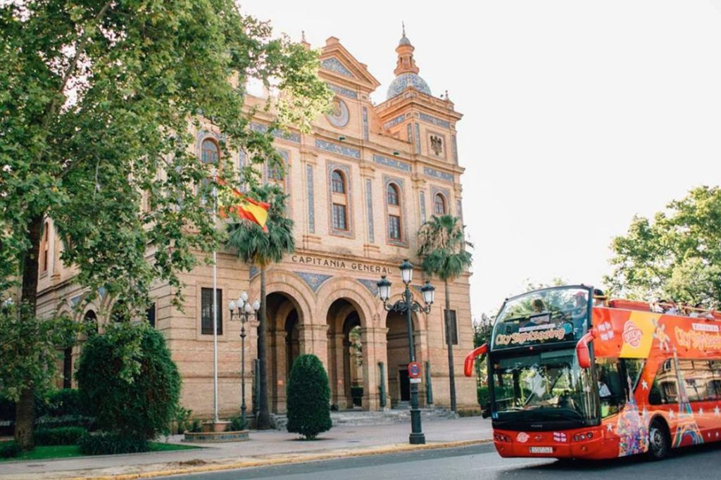 CitySightseeingSevilha: Passeio de ônibus + Museu do Flamenco + Aluguel de bicicletas