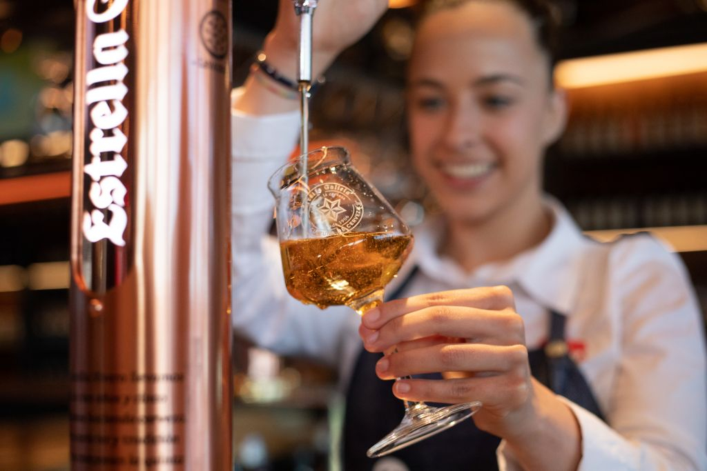 Mega - Mundo Estrella Galicia
