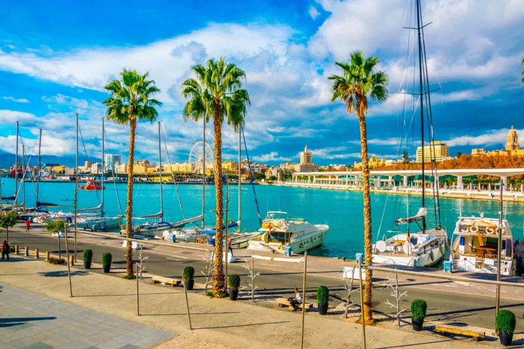 Tour en barco o catamarán por Málaga