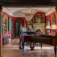 Món Sant Benet: Modernist Experience