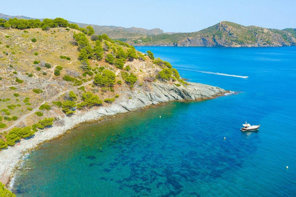 Excursión en Barco de Cristal al Cap Norfeu desde Roses y Santa Margarita