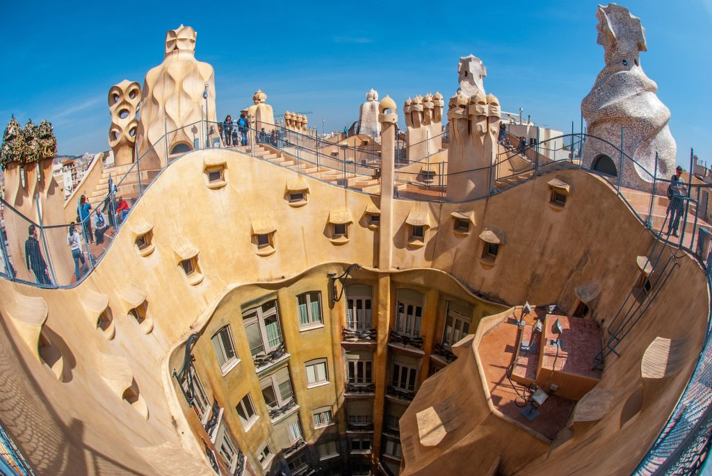 La Pedrera (Casa Mila) + Bus Hop-on Hop-off à Barcelone