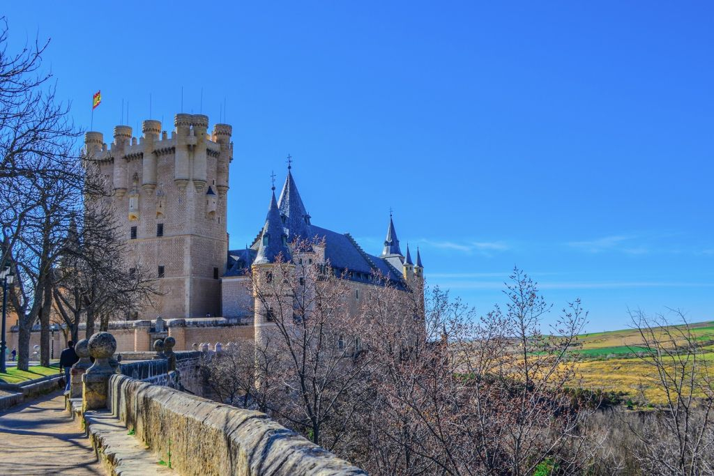 Avila and Segovia: Day Trip from Madrid