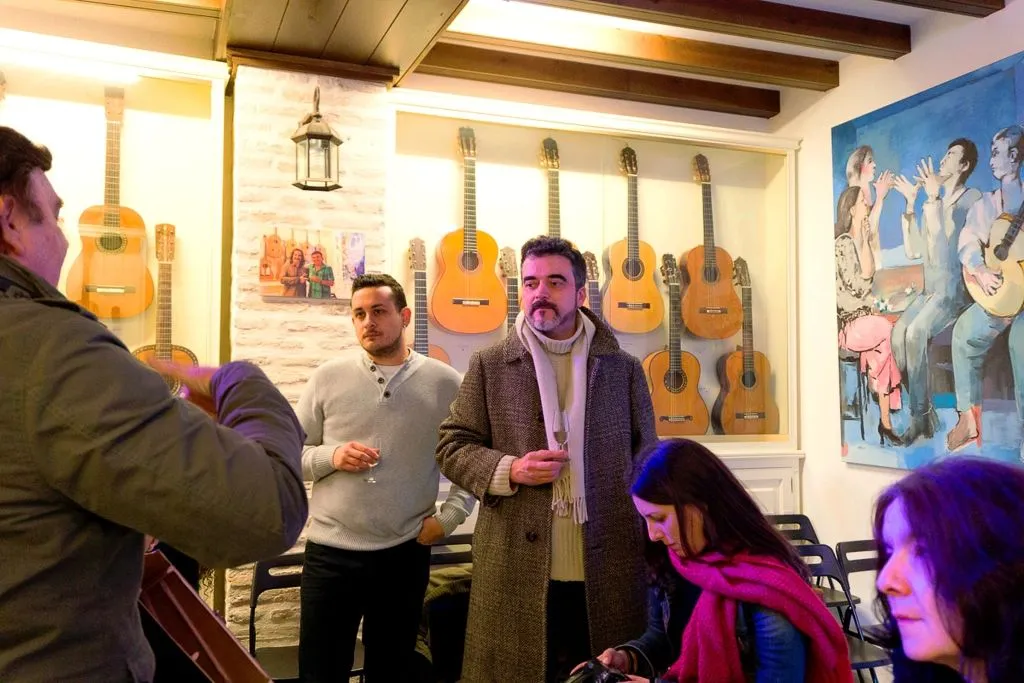 Seville Flamenco Show: Guided Visit + Tapas