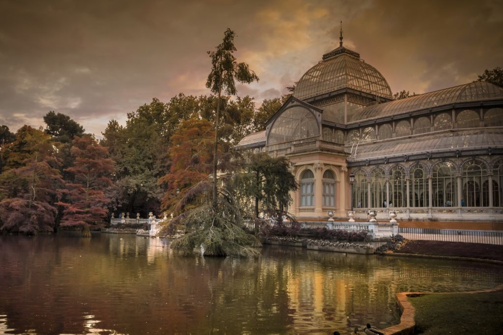 Cibeles and Retiro Park Guided Tour