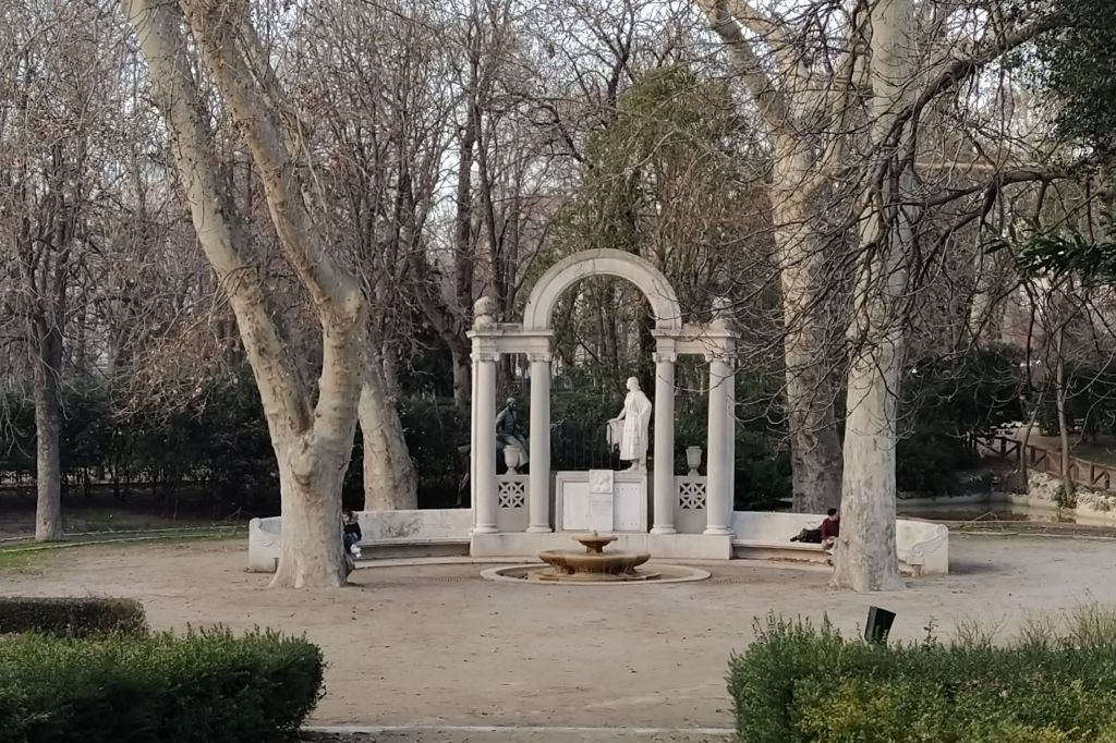 Cibeles and Retiro Park Guided Tour