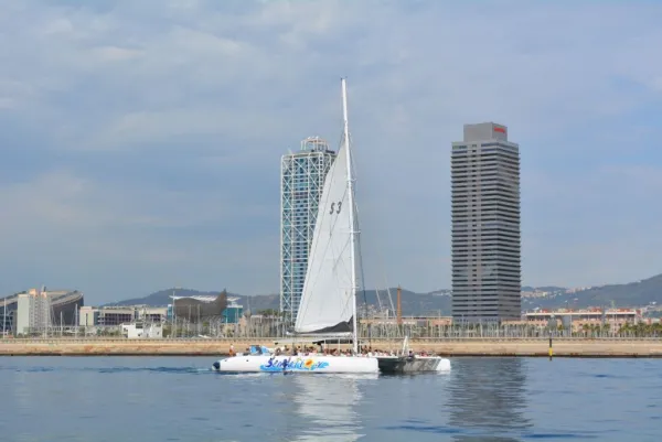 Excursión Catamaran Barcelona con Barbacoa