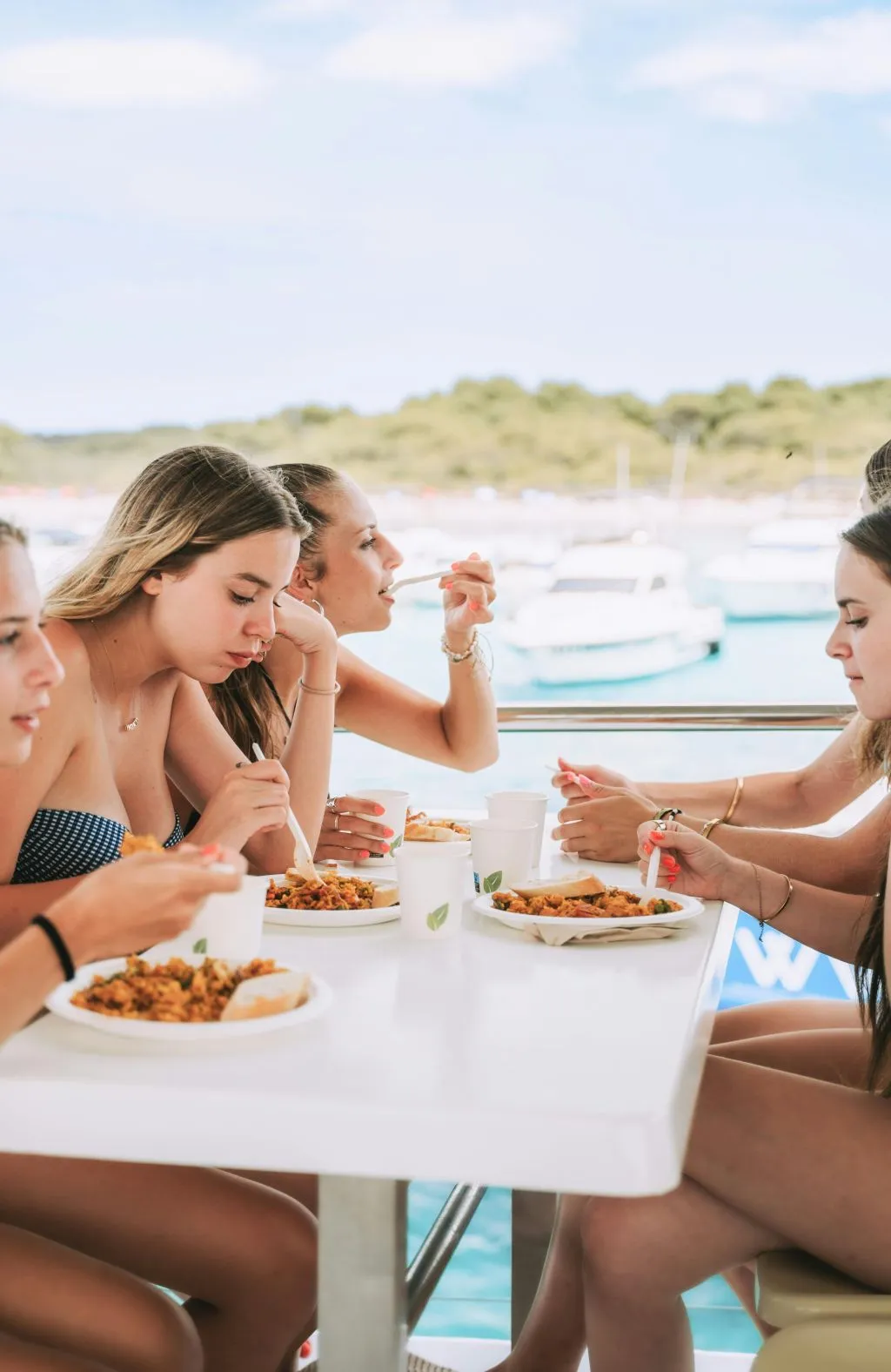Menorca: Tour en barco por la costa sur + Comida