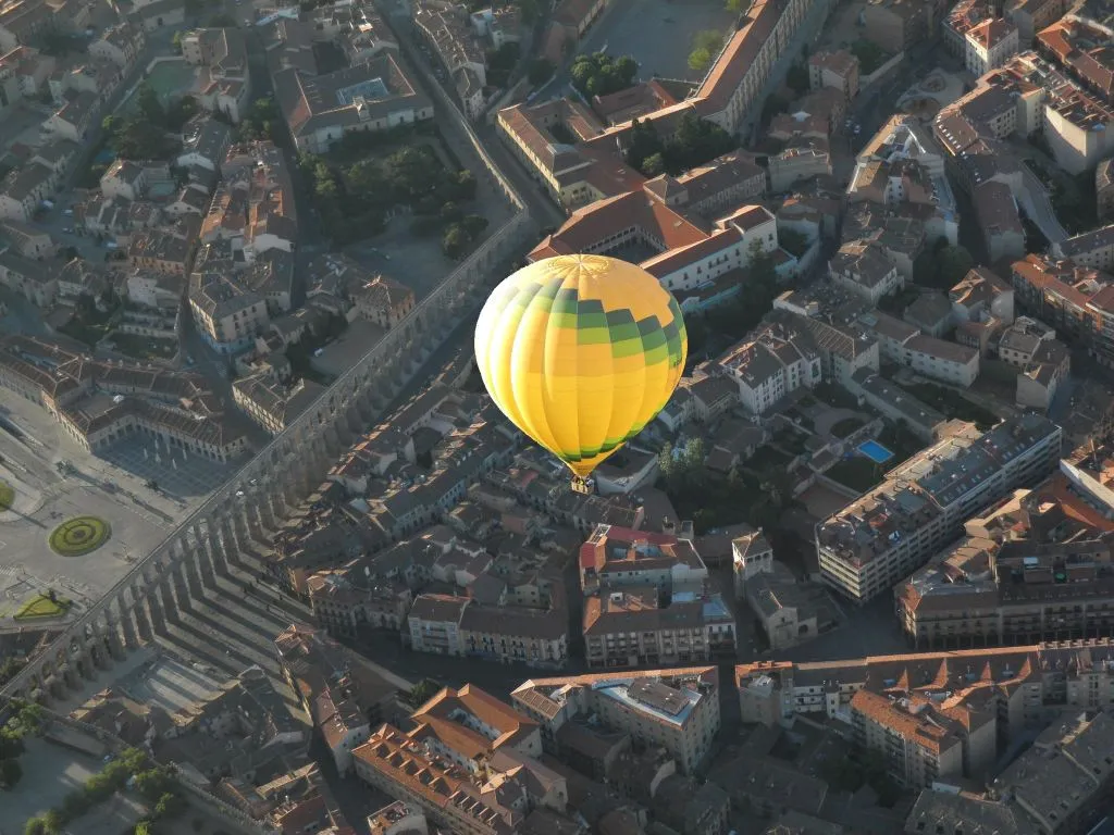 Balloon Flight over Segovia with Transport from Madrid