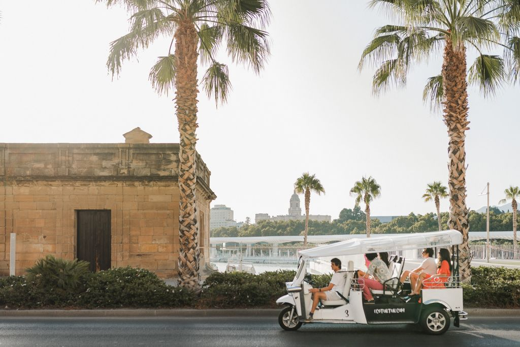 Recorrido en Tuk Tuk por Málaga