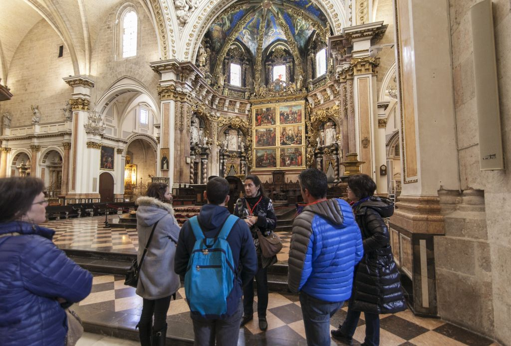 Grail and Religious Art: Guided Tour