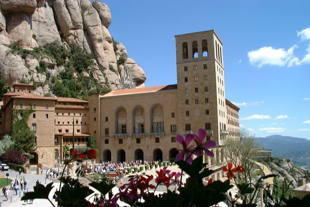 Easy Montserrat - Excursion from Barcelona