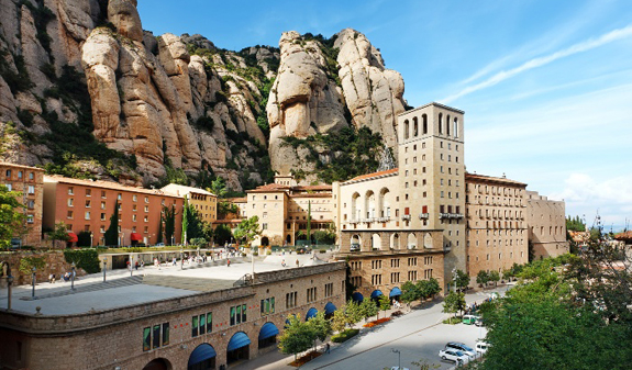 Easy Montserrat - Excursion from Barcelona