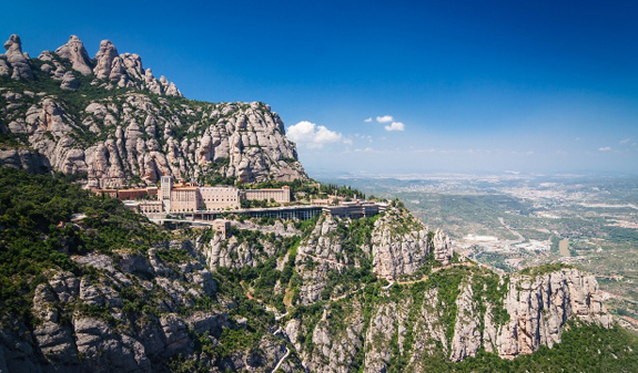 Easy Montserrat - Excursion from Barcelona