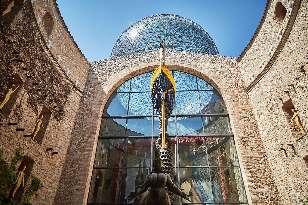 Dalí’s Figueres & Girona Tour