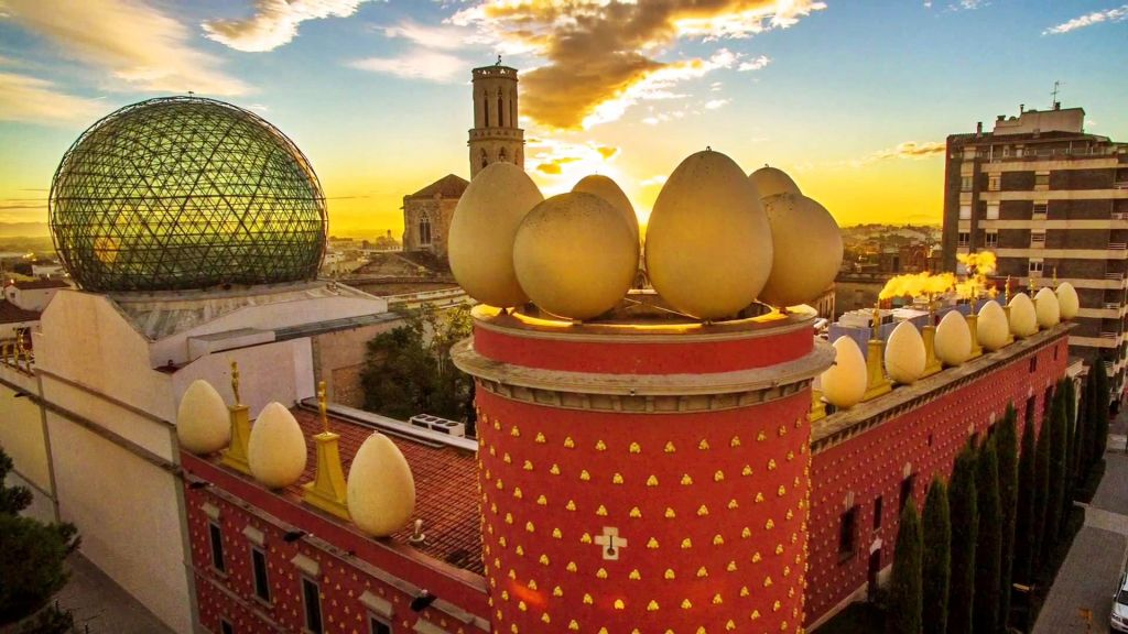 Musée Dalí, Figueres & Gérone : Une journée en petit groupe depuis Barcelone