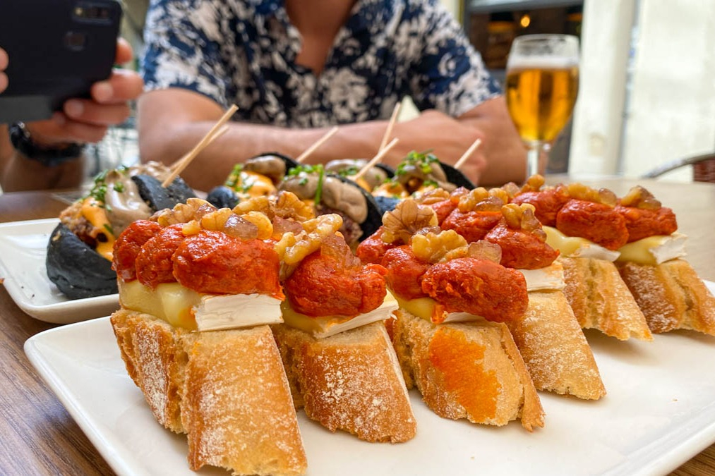 Barcelona: Private Tapas Tasting Tour